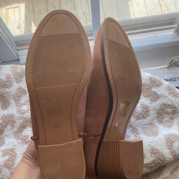 Ruffled peachy boots - Picture 4 of 4